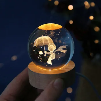 6cm 3D חג המולד כדור בדולח USB LED מנורת לילה עם בסיס עץ סנטה קלאוס אייל פתיתי שלג חג המולד, מתנת יום הולדת עיצוב שולחן העבודה
