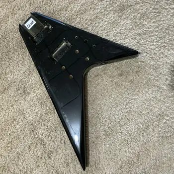 טיסה V דגם גיטרה חשמלית גוף שחור צבע צדודית עיצוב Tune-o-matic DIY מעץ מלא יד ימין על ReplaceGB449